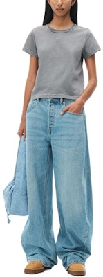 (W) 알렉산더 왕 그레이 로고 코튼 저지 반팔 티셔츠 여성 SS24 4CC32213580-37A Lookbook (W) 알렉산더 왕 그레이 로고 코튼 저지 반팔 티셔츠 여성 SS24 4CC32213580-37A