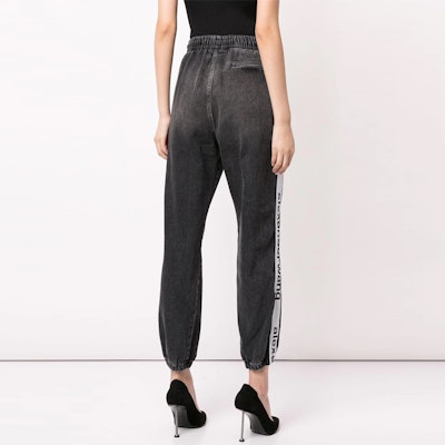 (W) Alexander Wang Celana Jogger Jeans Wanita Logo Samping Hitam 4D994391CF Details for (W) Alexander Wang Celana Jogger Jeans Wanita Logo Samping Hitam 4D994391CF