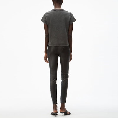 (W) 알렉산더 왕 SS20 애시드 워시 링클드 반팔 티셔츠 여성 블랙/그레이. 1CC1201328-007 Shop (W) 알렉산더 왕 SS20 애시드 워시 링클드 반팔 티셔츠 여성 블랙/그레이. 1CC1201328-007