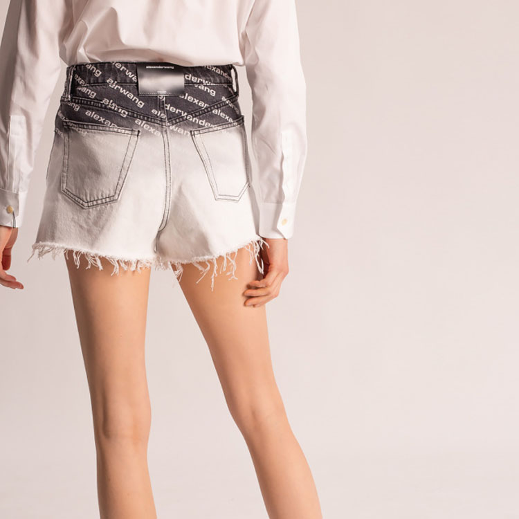 Sizing (W) Alexander Wang SS21 Seluar Pendek Denim Wanita Logo Gradient Kelabu Putih 4DC2214907-031