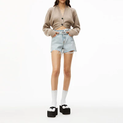(W) Alexander Wang SS22 仿舊漂白牛仔短褲 女款 4DC2224081-270 Lookbook (W) Alexander Wang SS22 仿舊漂白牛仔短褲 女款 4DC2224081-270