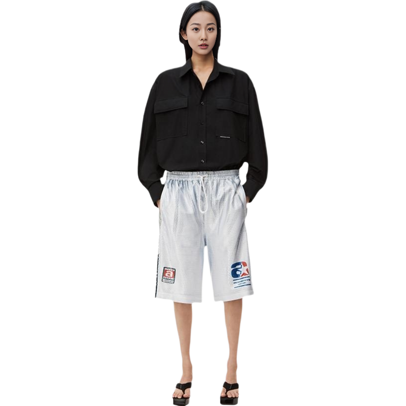 Lookbook (Women) Alexander Wang SS23  Black Solid Single-Breasted Long Sleeve Shirt. 4WC2231391-001