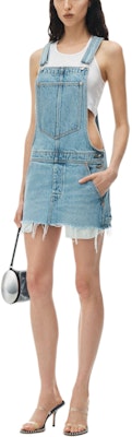 (W) Alexander Wang SS24 Vestido Mini de Mezclilla Índigo Sin Mangas con Tirantes. 4DC22462914-71A Lookbook (W) Alexander Wang SS24 Vestido Mini de Mezclilla Índigo Sin Mangas con Tirantes. 4DC22462914-71A
