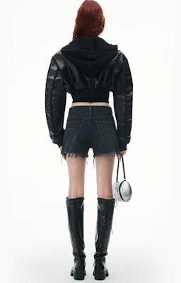 (W) Alexander Wang SS24 Seluar Pendek Denim Kelabu High-Waisted Distressed 4DC2244301-031 Shop (W) Alexander Wang SS24 Seluar Pendek Denim Kelabu High-Waisted Distressed 4DC2244301-031