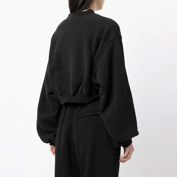 Shop (W) 알렉산더 왕 V넥 로고 자수 크롭 스웨트셔츠 블랙 1CC4211507-001