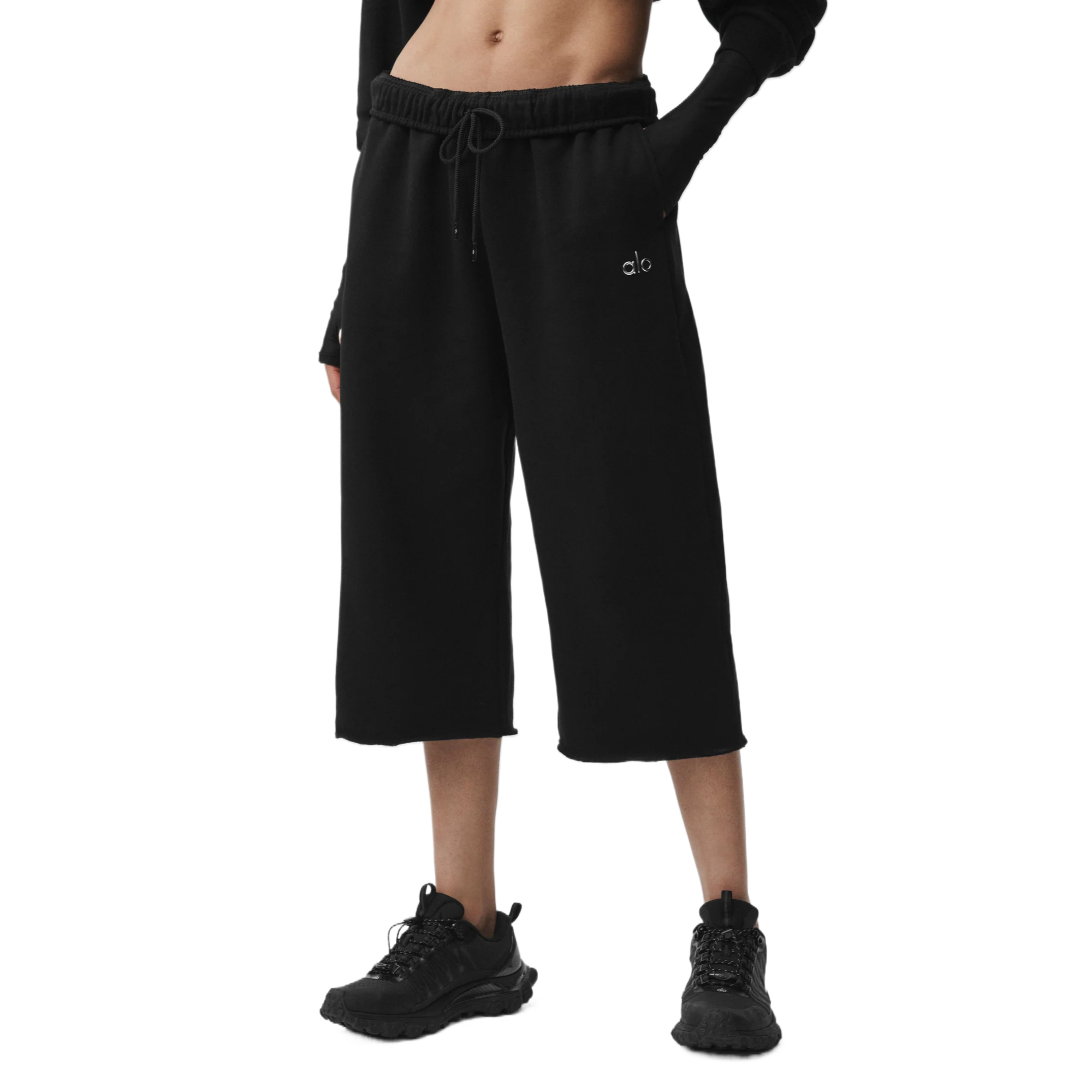 (Women) Alo Yoga Accolade Solid Mid-Rise Drawstring Cropped Pants Women. W54743R