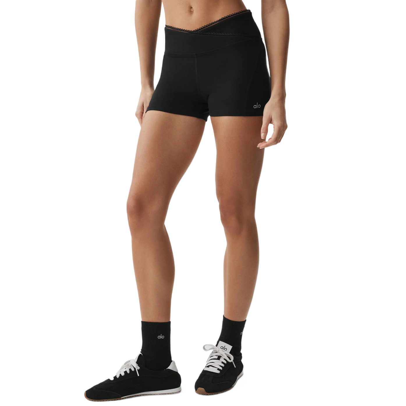 (Women) Alo Yoga Alosoft Lightweight Breathable Solid Color Shorts W6592R