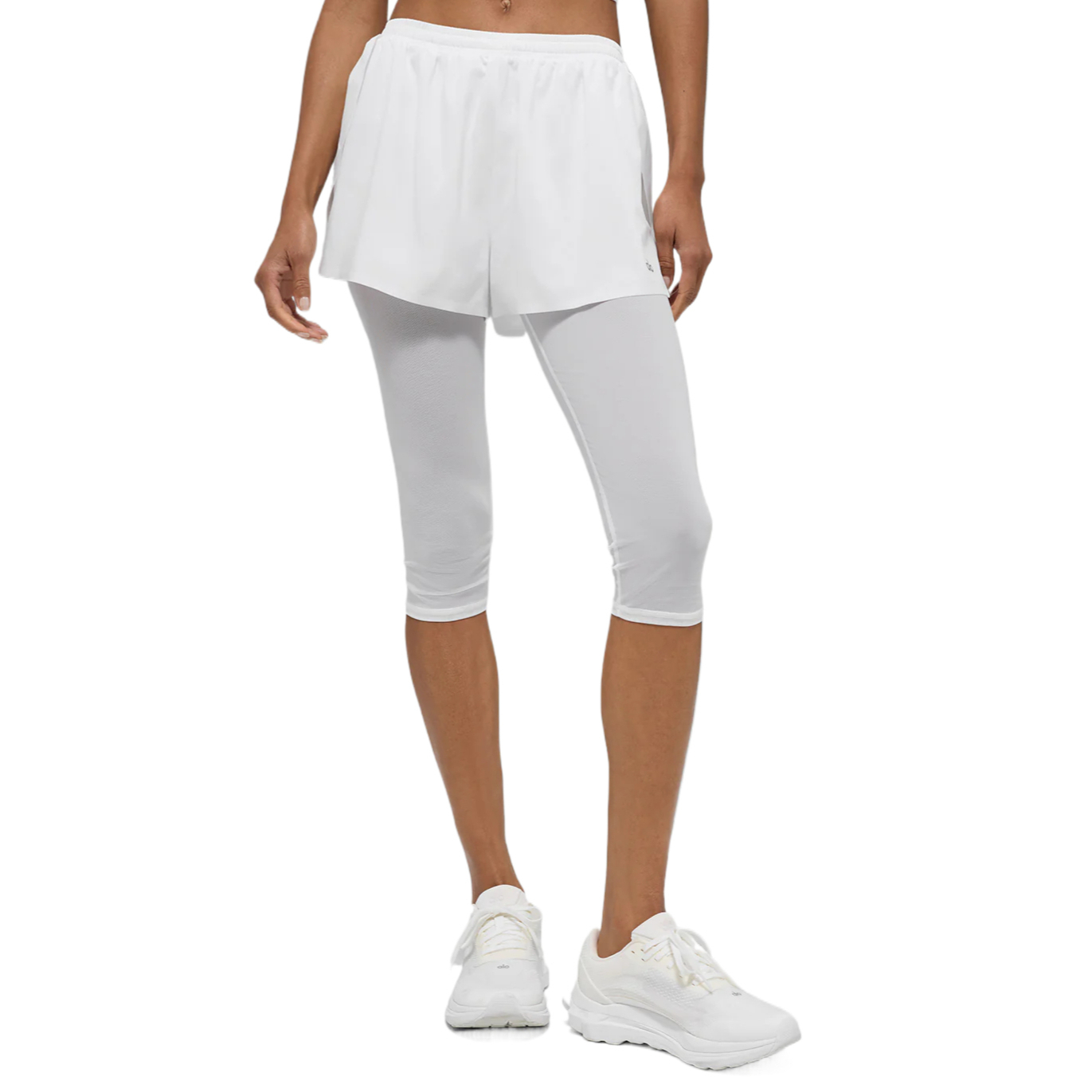 (Women) Alo Yoga Breathable Split Hem 2-in-1 Solid Running Shorts W6498R