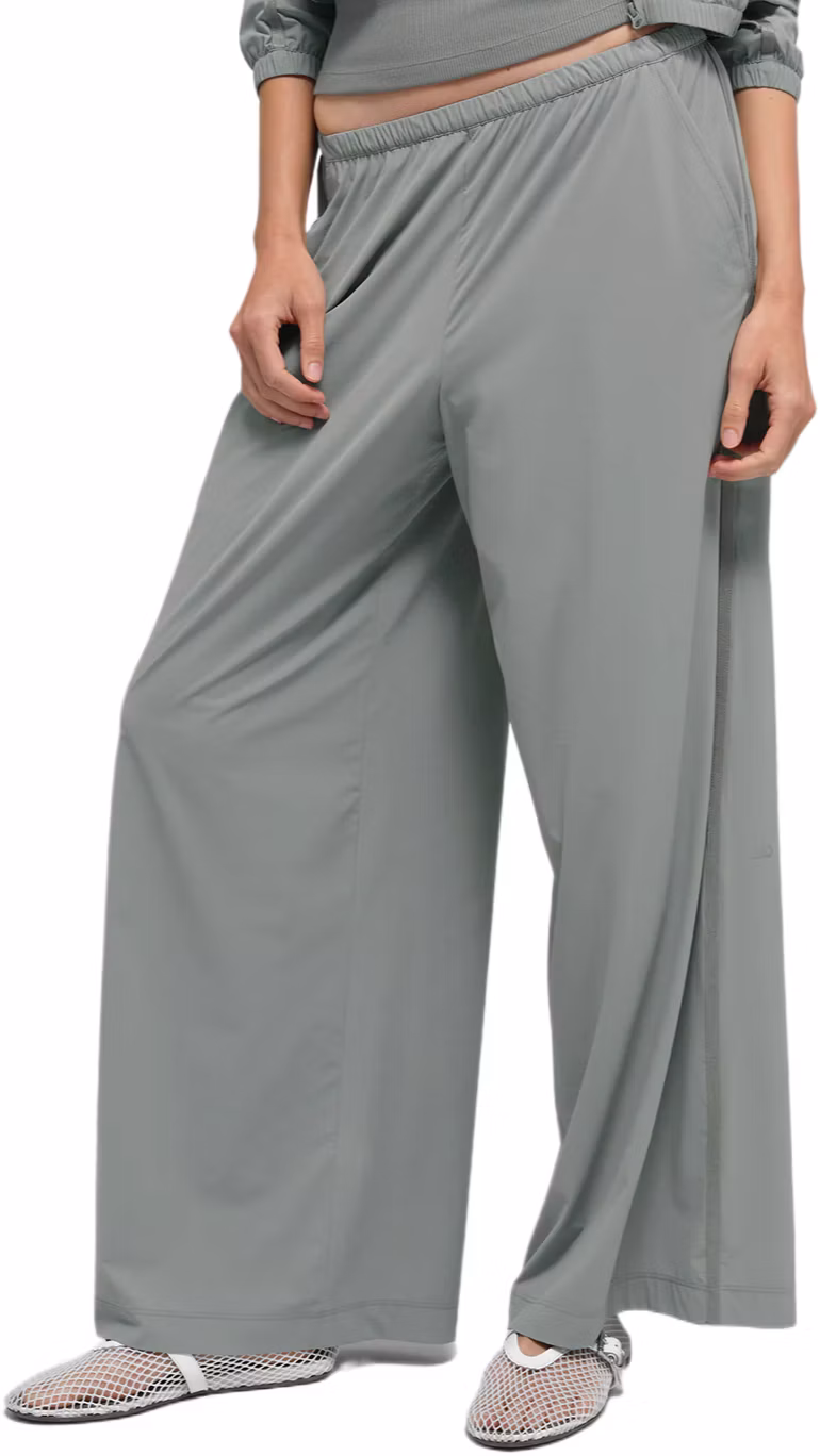 women-alo-yoga-breezy-wide-leg-pants-comfy-and-stylish-casual-wear-w54329-r