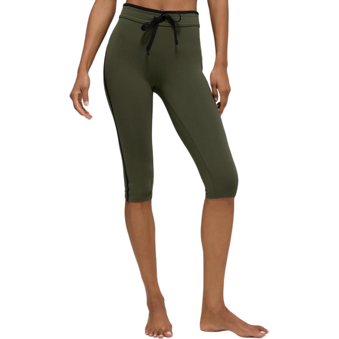 (Women) Alo Yoga High-Waist Tie Capri Active Shorts W54235R