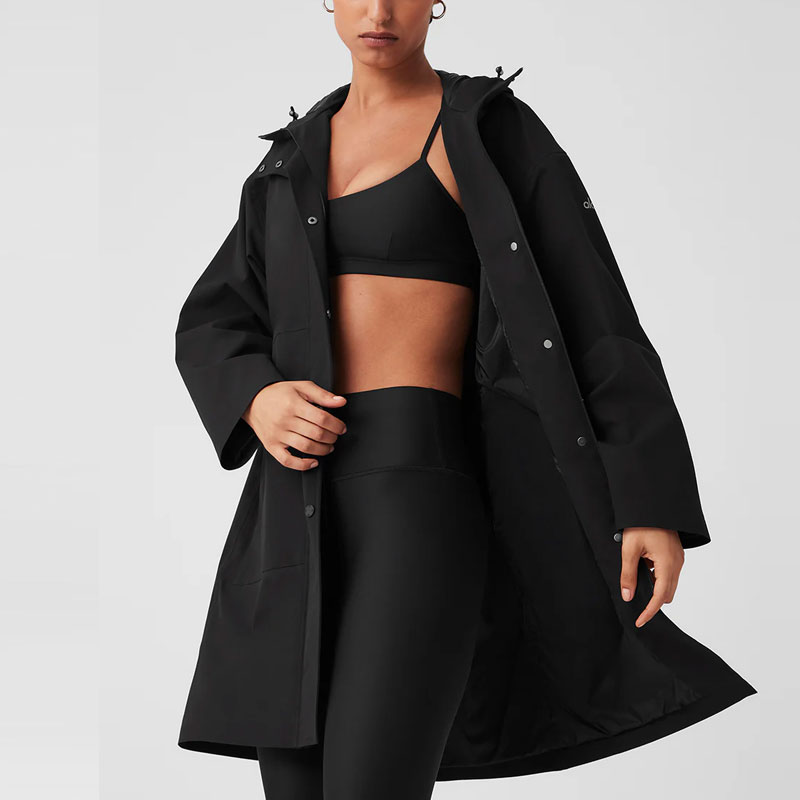 Shop (W) Alo Yoga 雨晴连帽长款风衣 黑色外套 w4560r