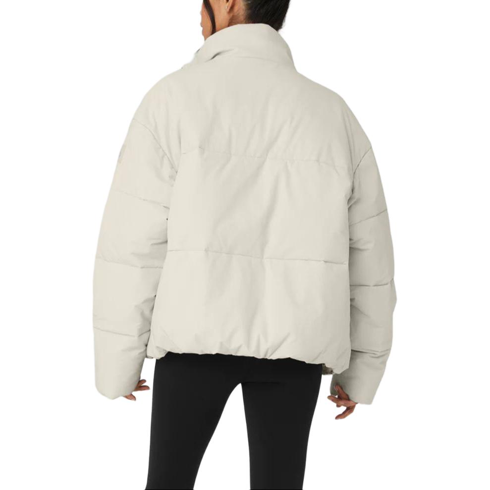 Sizing (W) Alo Yoga 防水轻量羽绒夹克. m4134r
