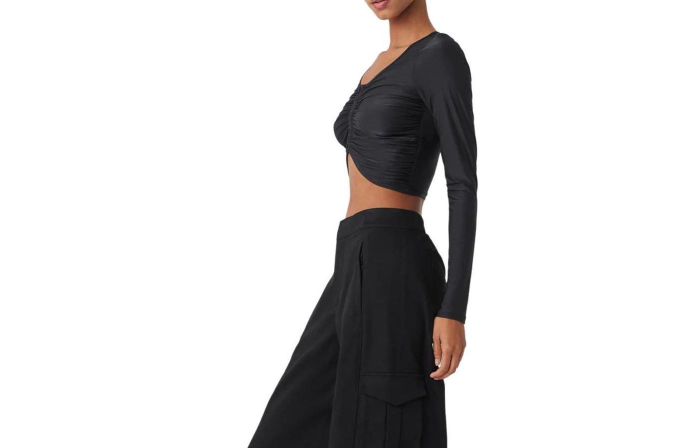 (Women) Alo Yoga V-Neck Slim-Fit Crop Top Black/黑色 W3806R