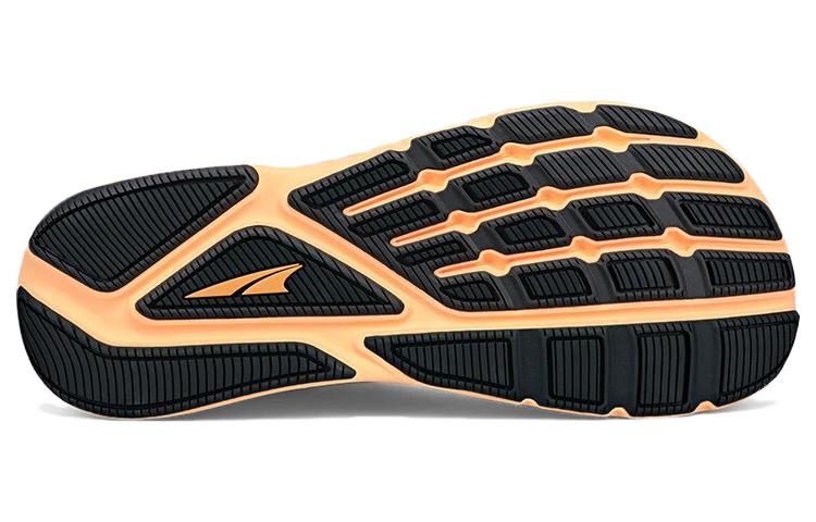 Shop (W) 알트라 러닝 에스칼란트 3.0 ''오렌지'' AL0A7R718801