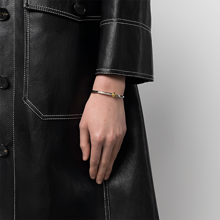 Lookbook (W) 앰부쉬 스마일리 페이스 실버 팔찌 여성 BWOA036F22BRA001-7200