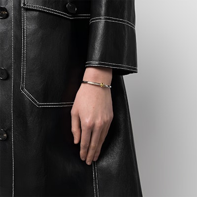 (W) 앰부쉬 스마일리 페이스 실버 팔찌 여성 BWOA036F22BRA001-7200 Lookbook (W) 앰부쉬 스마일리 페이스 실버 팔찌 여성 BWOA036F22BRA001-7200