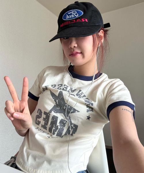 (Women) AMES WORLDWIDE Vintage Star Cream T-Shirt AM2FMUT513ACR