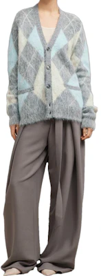 (W) Ami Paris Sweater Long Sleeve V-Neck Mohair Diamond Knit Pullover Loose Fit UKC018KN0030093 Lookbook (W) Ami Paris Sweater Long Sleeve V-Neck Mohair Diamond Knit Pullover Loose Fit UKC018KN0030093