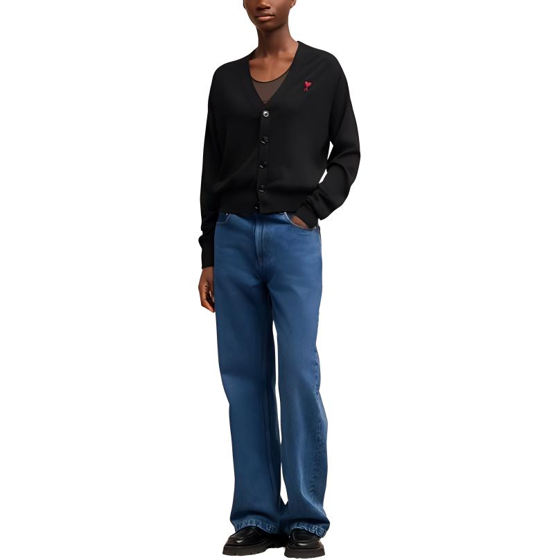 Lookbook (W) Ami Paris AMIPARIS SS24 黑色V领羊毛针织开衫心形刺绣 BFFKC111KN0025-001