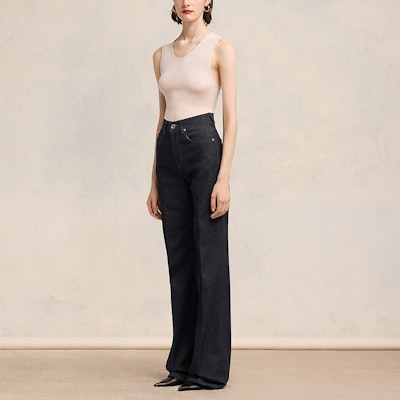 (W) Ami Paris AMIPARIS SS24 Vaqueros Indigo Flare de Tiro Alto FTR420-DE0011402 Purchase (W) Ami Paris AMIPARIS SS24 Vaqueros Indigo Flare de Tiro Alto FTR420-DE0011402