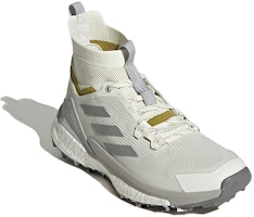 (W) and wander x adidas Terrex Free Hiker 2 'Off White Linen Green' Sepatu GY9847 Lookbook (W) and wander x adidas Terrex Free Hiker 2 'Off White Linen Green' Sepatu GY9847