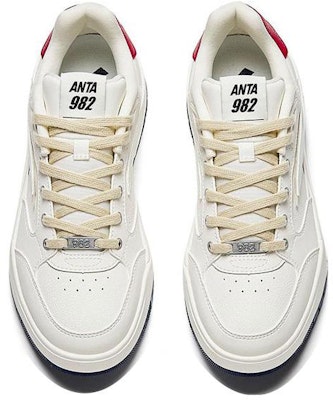 (W) 安踏 982 低帮 白红 舒适款 122348067-3 Lookbook (W) 安踏 982 低帮 白红 舒适款 122348067-3