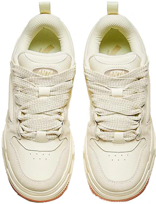 安踏 微糖面包鞋 舒適休閒 耐磨 低幫 板鞋 女款 米色 Lookbook 安踏 微糖面包鞋 舒適休閒 耐磨 低幫 板鞋 女款 米色