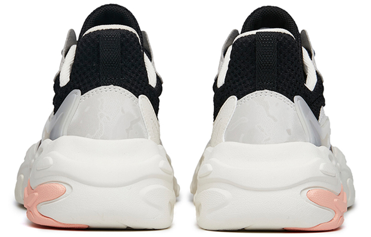 Shop Anta安踏 破繭 低筒 運動休閒鞋 女款 白黑