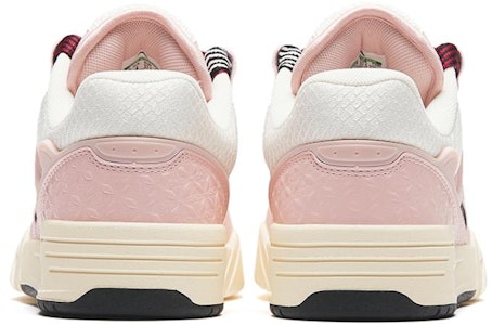 安踏 骜杰 潮流麵包鞋 防滑耐磨輕便 低幫 板鞋 女款 粉 Shop 安踏 骜杰 潮流麵包鞋 防滑耐磨輕便 低幫 板鞋 女款 粉