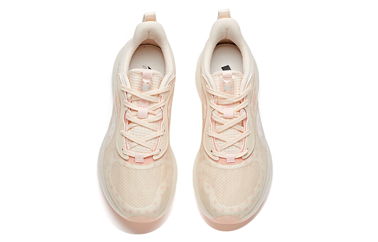 Lookbook Anta安踏 Bubble 2.0 泡泡 低筒 跑步鞋 女款 嬰兒粉