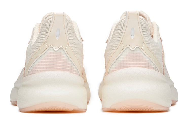 Shop Anta安踏 Bubble 2.0 泡泡 低筒 跑步鞋 女款 嬰兒粉