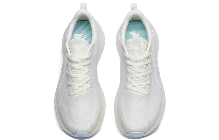 Lookbook 安踏 糖芯泡泡3.0 防滑耐磨 低帮 跑步鞋 女款 象牙白