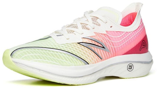 Anta安踏 C202 GT 氮科技 專業碳板 低筒 跑步鞋 女款 綠紅 Lookbook Anta安踏 C202 GT 氮科技 專業碳板 低筒 跑步鞋 女款 綠紅