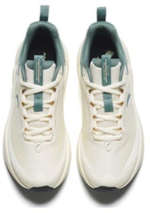 Anta安踏 C37+ V2 都會暢跑 防滑耐磨 低筒 跑步鞋 女款 白綠 Lookbook Anta安踏 C37+ V2 都會暢跑 防滑耐磨 低筒 跑步鞋 女款 白綠