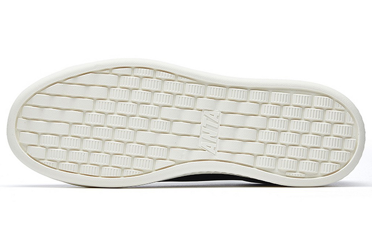 Shop (W) Anta Kasual Rendah 'Hitam dan Putih' 122038062-3