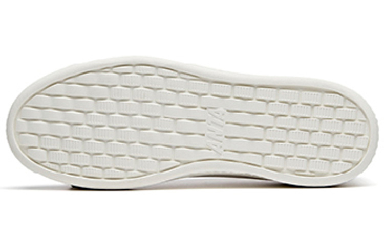 Shop (W) 安踏休闲低帮鞋‘白黑’ 122028066-2