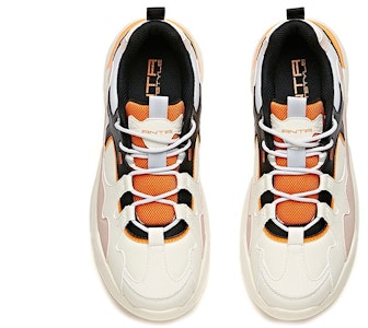 (W) Anta Kasual Rendah 'Putih Kuning' 922048822-2 Lookbook (W) Anta Kasual Rendah 'Putih Kuning' 922048822-2