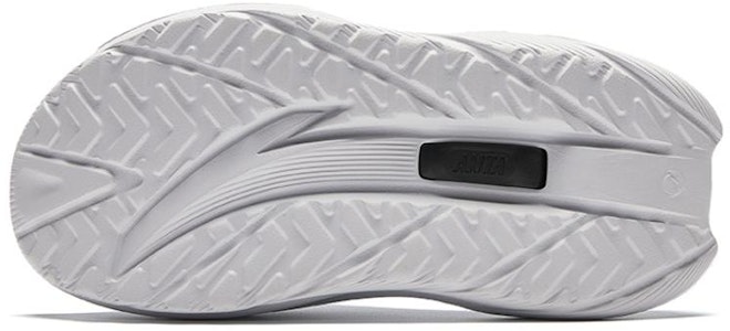 (W) 安踏休闲拖鞋‘白银黑’ 122438521-1 Shop (W) 安踏休闲拖鞋‘白银黑’ 122438521-1