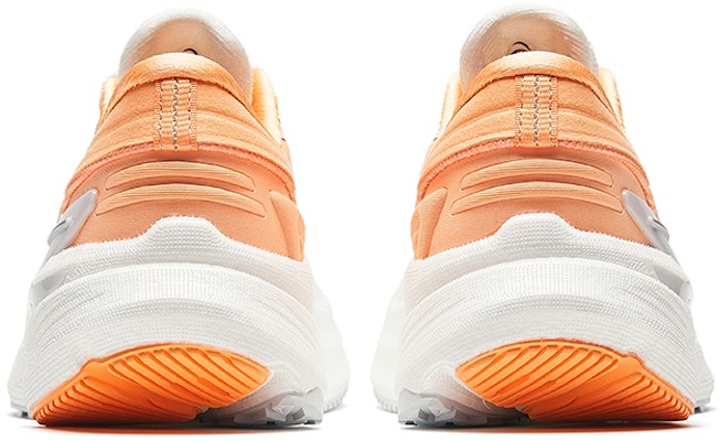 Anta安踏 CC 氮科技 專業緩震 透氣 低帮 跑步鞋 女款 白橙色 Shop Anta安踏 CC 氮科技 專業緩震 透氣 低帮 跑步鞋 女款 白橙色