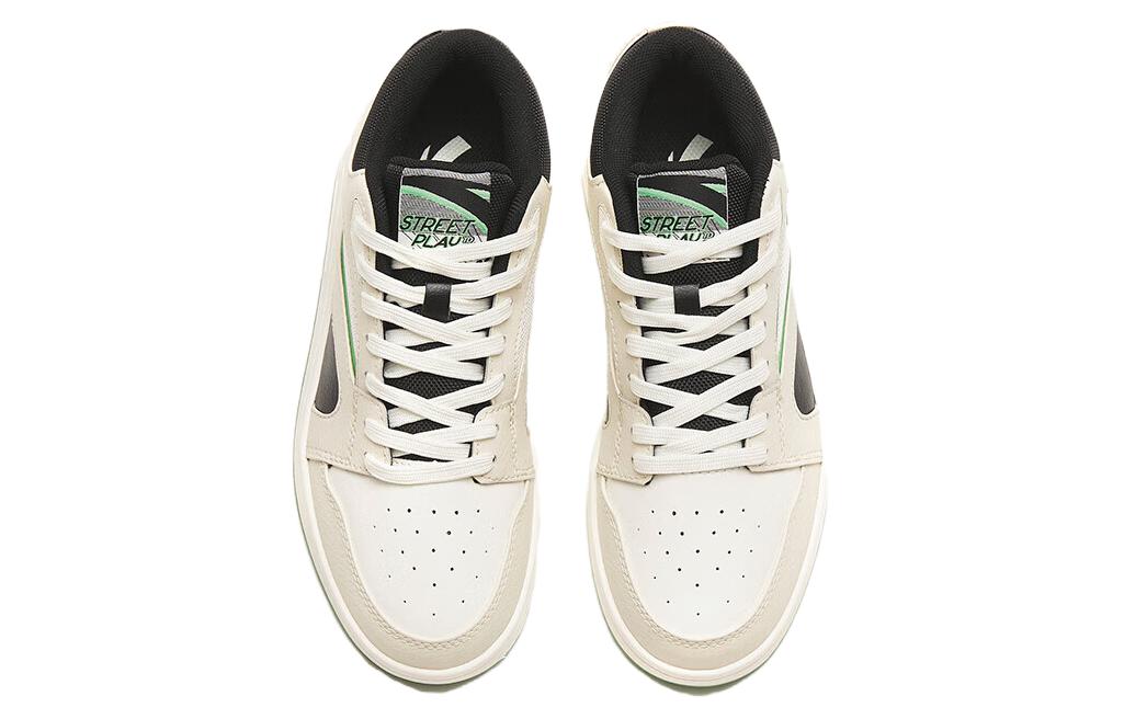 Lookbook (W) Anta Classic Low 'Blanco Verde' 122318057-1