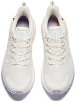 安踏 舒適 減震耐磨 低幫 跑步鞋 女款 白銀色 Lookbook 安踏 舒適 減震耐磨 低幫 跑步鞋 女款 白銀色