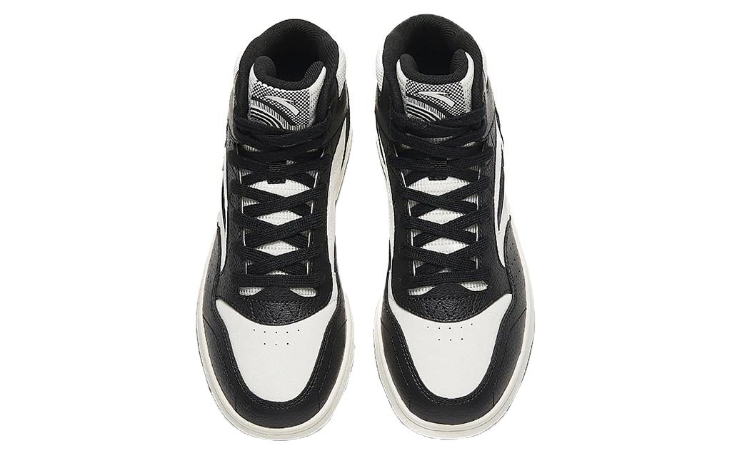 Shop (W) Anta Sepatu Skateboarding Tinggi 'Hitam Putih' 922348087-4