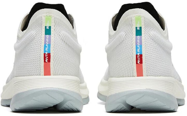 Anta安踏 氢跑五代 防滑耐磨 低筒 跑步鞋 女款 白灰 Shop Anta安踏 氢跑五代 防滑耐磨 低筒 跑步鞋 女款 白灰