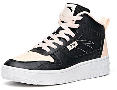 安踏 生活系列 防滑耐磨 高筒 板鞋 女款 黑粉 Lookbook 安踏 生活系列 防滑耐磨 高筒 板鞋 女款 黑粉