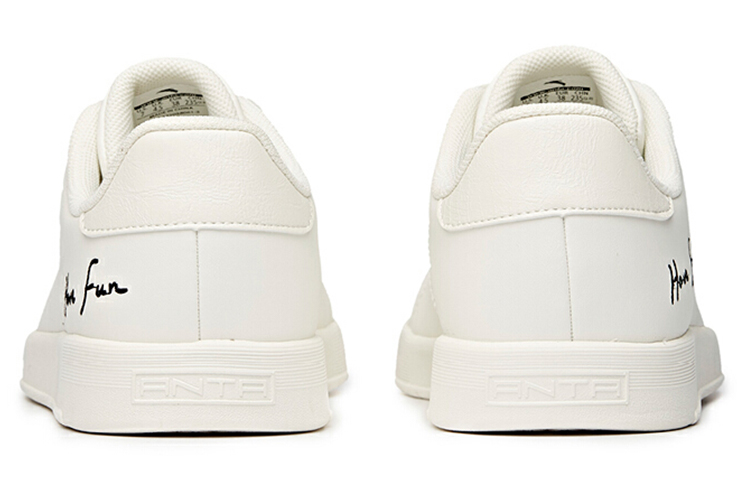 Shop Anta安踏 生活系列 時尚 低筒 運動鞋 女款 白黑橙