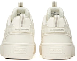 Anta安踏 生活系列 防滑耐磨 低筒 板鞋 女款 米白 Purchase Anta安踏 生活系列 防滑耐磨 低筒 板鞋 女款 米白