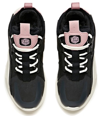 安踏 生活系列 加絨低幫板鞋 黑藕粉 女款 Lookbook 安踏 生活系列 加絨低幫板鞋 黑藕粉 女款