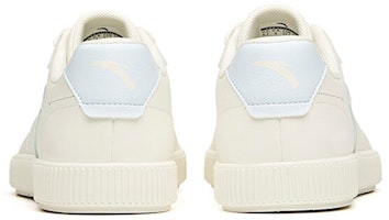 安踏生活系列休閒低幫板鞋 白藍 女款 Shop 安踏生活系列休閒低幫板鞋 白藍 女款