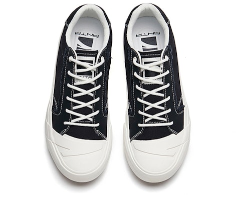 (W) 안타 라이프 시리즈 캔버스 스니커즈 '블랙 화이트' 122228077S-2 Lookbook (W) 안타 라이프 시리즈 캔버스 스니커즈 '블랙 화이트' 122228077S-2