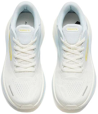 Anta安踏 臨風 減震防滑耐磨 低幫 跑步鞋 女款 白藍 Lookbook Anta安踏 臨風 減震防滑耐磨 低幫 跑步鞋 女款 白藍